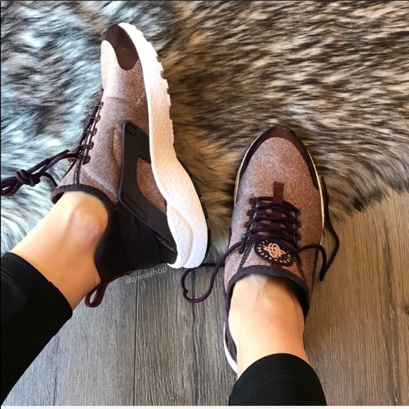 NWT Nike Huarache Run Ultra - Picture 3 of 8